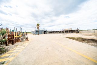 Terreny residencial a El Pinar de Campoverde. Parcela ruacutestica de gran superficie en pinar de campoverde,