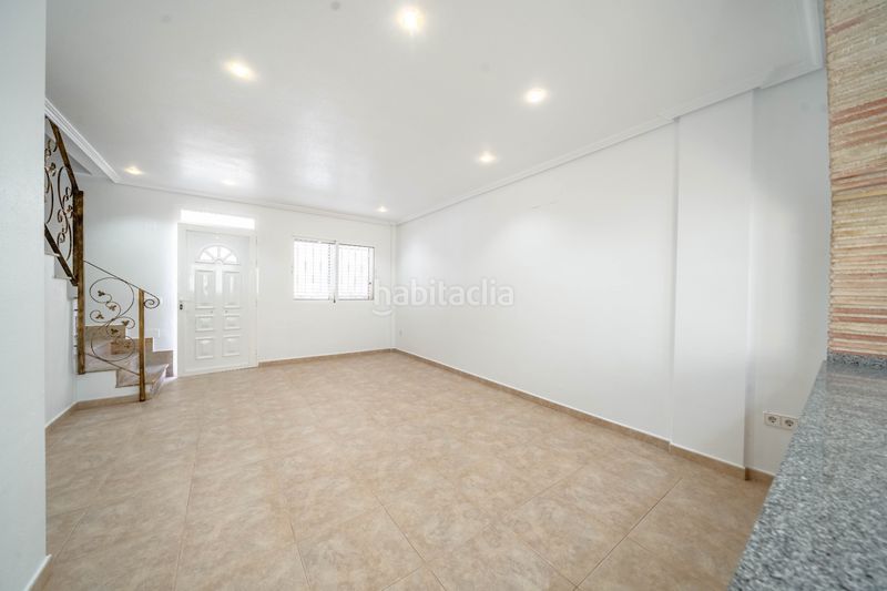 Foto 5a91d1ec-bb22-47a2-9ba5-f25ca7ce394c. Casa adossada a Santiago de La Ribera San Javier