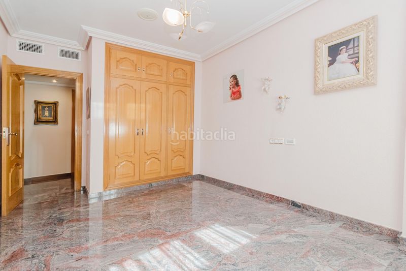 Foto ebd62ab4-2a7f-4751-b8ba-4d1565554907. Casa adossada amb aparcament a Centro Alcázares (Los)