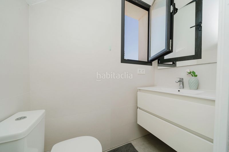 Foto c15e38a3-76ff-4c43-916c-802a2eae992e. Casa amb aparcament piscina a Benijófar