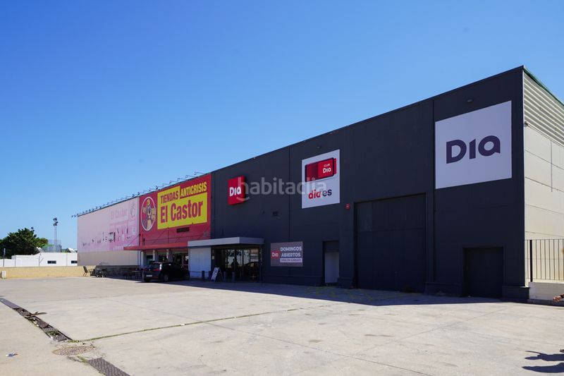 Foto f6431972-25b3-425c-a134-398bde5c3fb6. Casa adossada amb aparcament a Roldán Torre - Pacheco