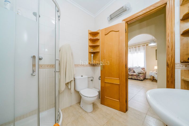 Foto 227347f7-7549-4a94-90ad-cf2e4db5348d. Casa amb aparcament a Rojales