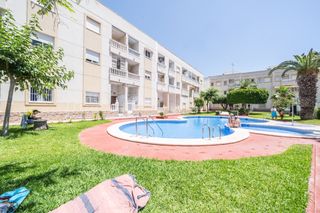 Lloguer Apartament a Antonio Machado. Distribucioacuten amplia y funcionalalquiler vacacional en torre