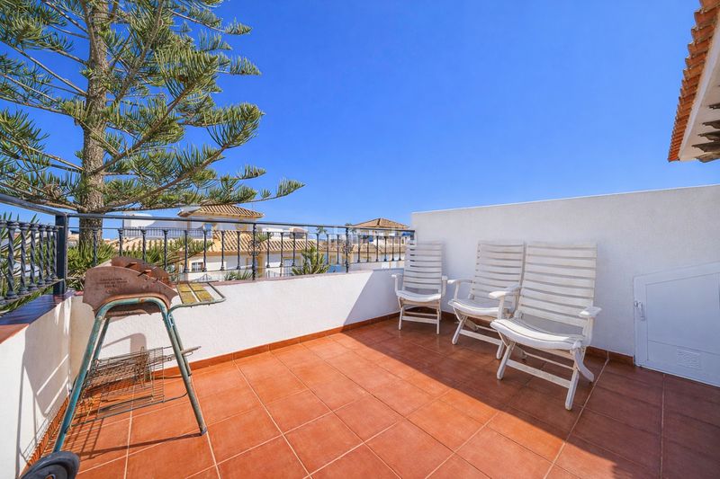 Foto ccd9cc11-394e-462d-9ba0-20bf85748c56. Casa amb piscina a La Regia Orihuela