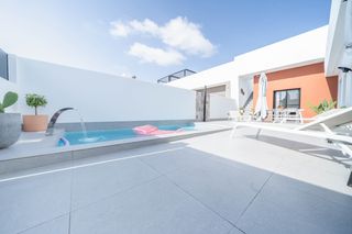 Casa adossada a Roldán. Casa de 3 dormitorios con piscina privada y solaacuterium en rol