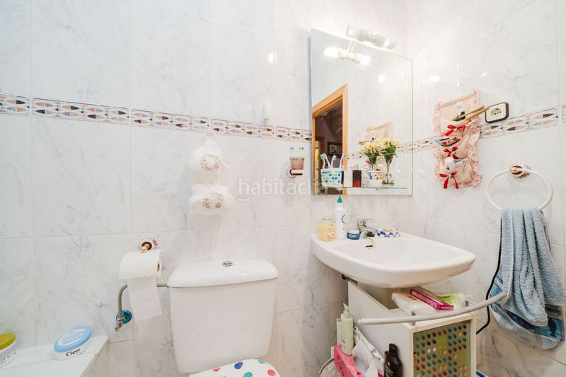 Foto fa3d8b2d-bd30-4ac2-876c-6105c30f68ba. Casa adossada amb aparcament a Centro Alcázares (Los)
