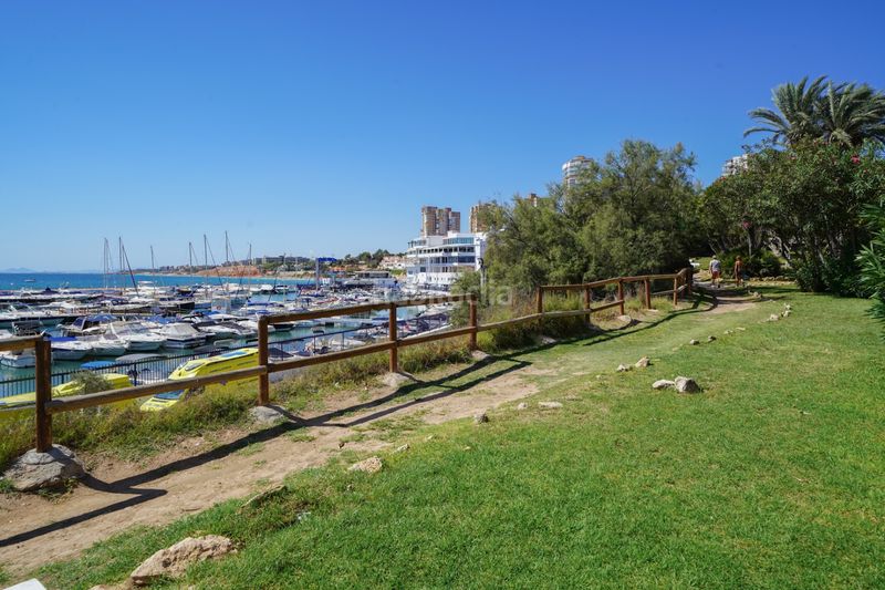 Foto e2ba0f66-6806-4a73-b3aa-ce01a384a6b0. Àtic amb aparcament a Campoamor Orihuela