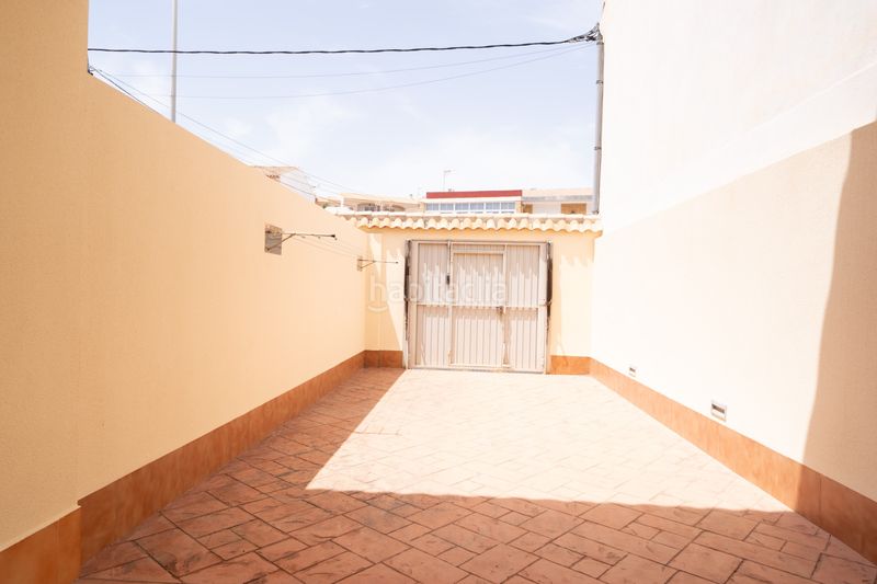 Foto a8fa421f-2f6f-4c15-b8e8-9ea8482fbb97. Apartament amb aparcament a Los Urrutias Cartagena