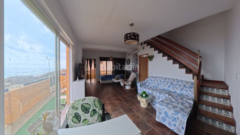 Foto cc4d9cc9-3270-42d3-8030-29380368b12a. Casa aparellada amb xemeneia calefacció aparcament a Sueca