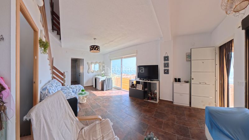 Foto d996cc18-93bd-40db-acee-a74e81c263da. Casa aparellada amb xemeneia calefacció aparcament a Sueca