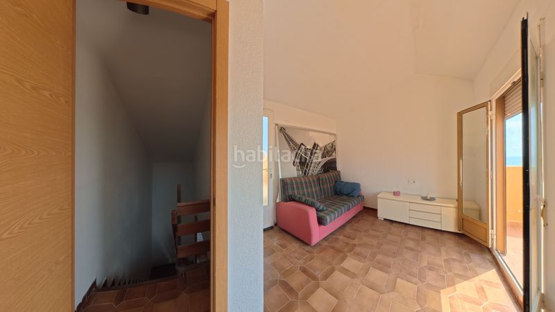 Foto da89e182-dd71-42ae-a860-7f71672f163a. Casa aparellada amb xemeneia calefacció aparcament a Sueca