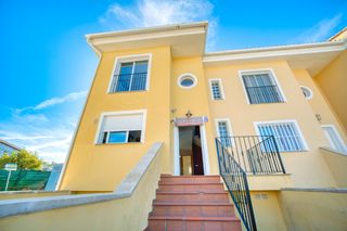 Chalet  Carrer la sénia. Una oportunidad única en daimuz | amplitud, privacidad y licenci