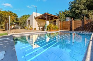 Xalet a San Andrés Golf. Increíble finca con dos viviendas y piscina en 8.320m2 de parcel