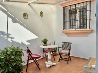 Casa adossada en Las Canteras. Adosado en puerto real, zona almendral