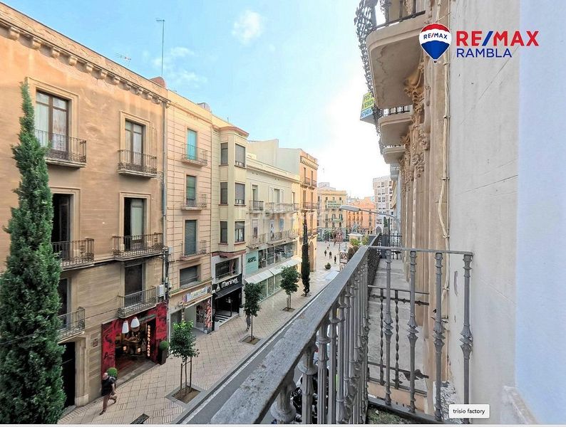 Foto cff33262-baff-4156-9a7f-5b6294022166. Edificio in Centre Reus
