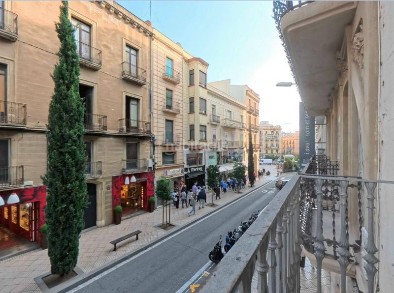 Foto f154c904-cdbc-4a0c-8439-8014b2a8edfd. Edificio in Centre Reus