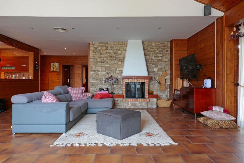 Foto 0415c270-427b-4d5c-9e90-1b8e4e78648c. Masia amb aparcament piscina a Ampolla (L´)