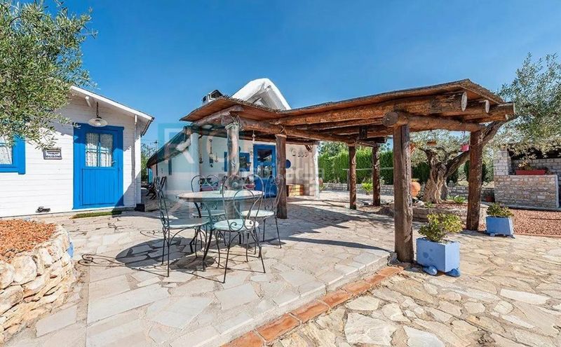 Foto 1ba9c27b-035a-442a-8e09-8634de6f65e4. Masia amb aparcament piscina a Ampolla (L´)