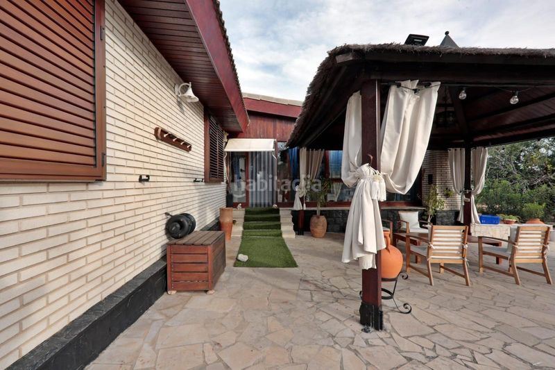 Foto 2652c8ac-3a1e-48e7-90c3-4d42140382dc. Masia amb aparcament piscina a Ampolla (L´)