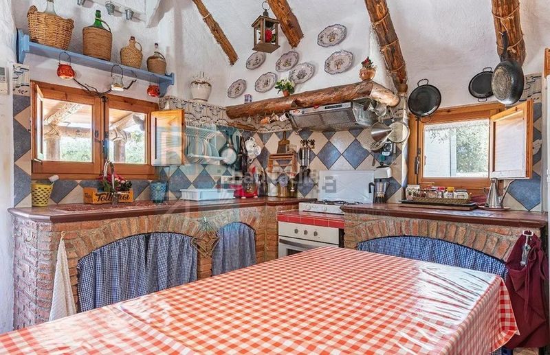 Foto 520dbf1d-ec3f-47e2-a745-08acb3855ce0. Masia amb aparcament piscina a Ampolla (L´)