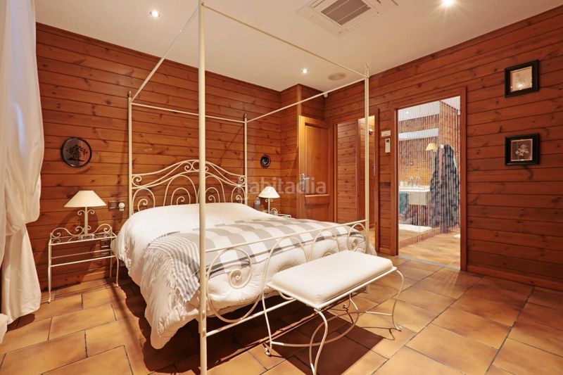 Foto 82232f62-085b-4d7e-bdbe-df2fbe43506d. Masia amb aparcament piscina a Ampolla (L´)