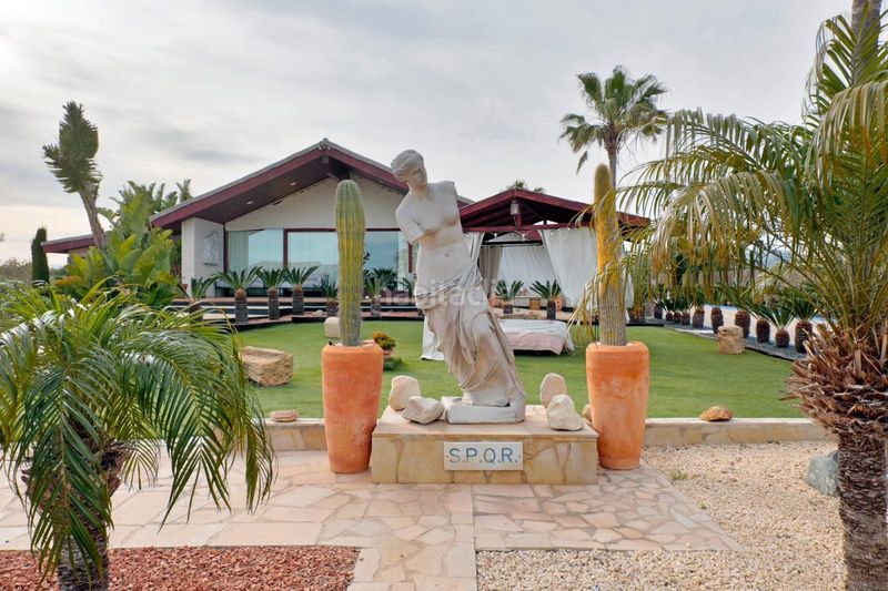 Foto 93715f27-bae1-4380-ae96-892591ce74fb. Masia amb aparcament piscina a Ampolla (L´)