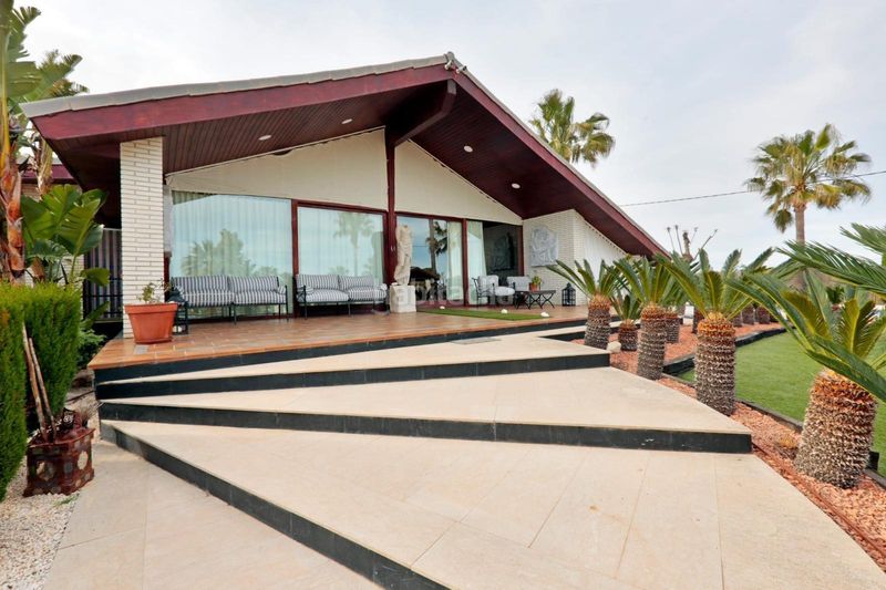 Foto 9a0e5c3d-1802-42f0-a1a7-0633ab70ab92. Masia amb aparcament piscina a Ampolla (L´)