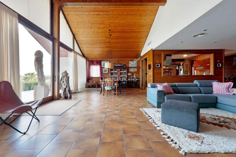 Foto b0d08f53-7357-4b41-a7f7-21630e4fd6b8. Masia amb aparcament piscina a Ampolla (L´)