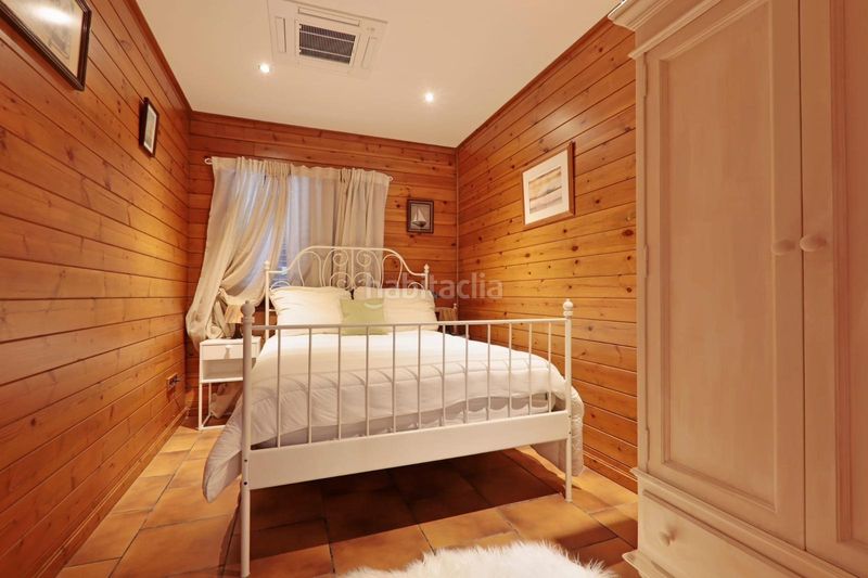 Foto c7269bc3-07ce-40f9-a115-c806aeac6066. Masia amb aparcament piscina a Ampolla (L´)