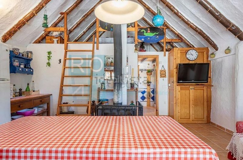 Foto d960f9f1-70eb-42e8-8217-1b53f7e67c87. Masia amb aparcament piscina a Ampolla (L´)