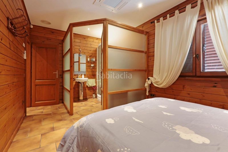 Foto 4061b466-0946-44c3-830a-9e84fec8f488. Masia amb aparcament piscina a Ampolla (L´)