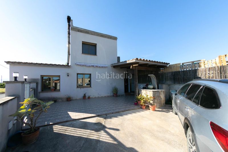 Foto 74a2772f-c34b-4230-bfc6-4668a1b1c56a. Casa amb aparcament a Deltebre