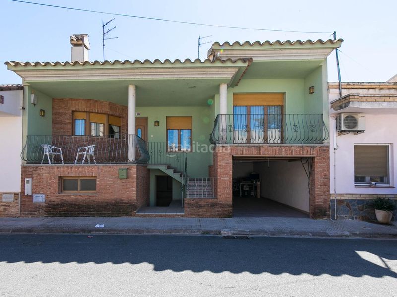 Foto 8d7f7f3a-58f9-4f20-bc7d-dff928645365. Casa amb calefacció aparcament a Deltebre