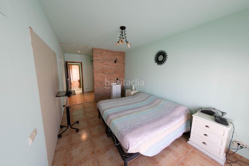Foto ab8eba3a-b4c9-4438-9fba-450c40f8cf06. Casa amb calefacció aparcament a Deltebre