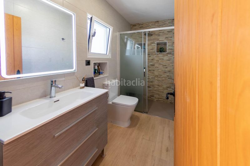 Foto 1bdb36a9-7661-41b6-99ec-9122c42a79e6. Casa amb aparcament a Deltebre