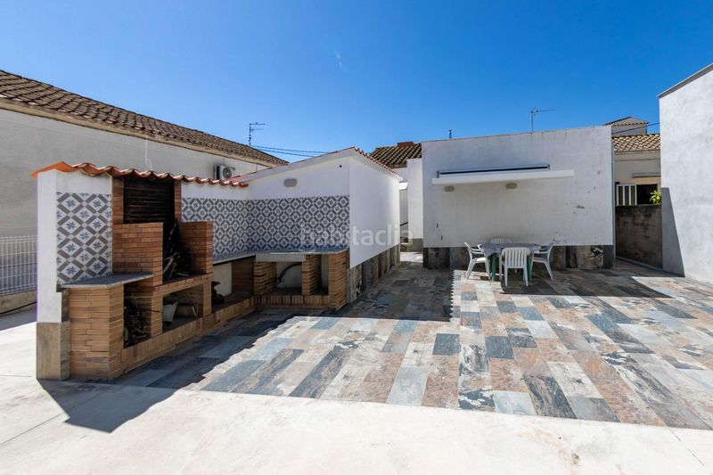 Foto 4af1b225-34f2-421d-8257-a5f7da056ff4. Casa amb aparcament a Deltebre