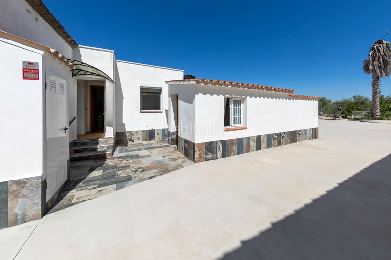 Foto 54b667c7-c7d9-44b4-8f6b-bec3b0111a7e. Casa amb aparcament a Deltebre