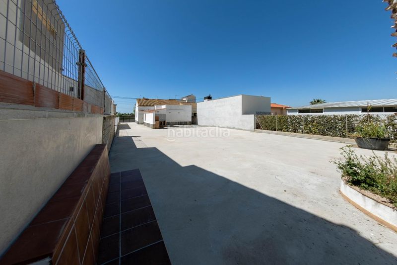Foto 84a9f76a-4f7f-47eb-b32c-6a35d24d7774. Casa amb aparcament a Deltebre