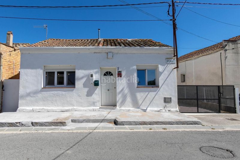 Foto 85817a4e-6c5f-46b5-89ad-a40731f24e42. Casa amb aparcament a Deltebre