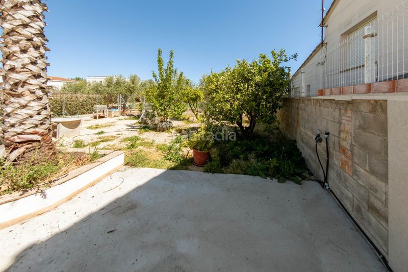 Foto c1dc4666-eb92-49eb-adfd-5faba90e5f2b. Casa amb aparcament a Deltebre