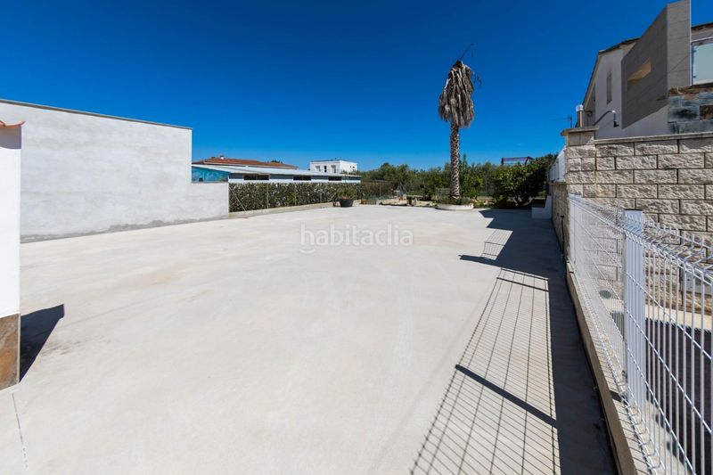 Foto cad8d6a3-9a3a-466e-9374-7281f5407207. Casa amb aparcament a Deltebre