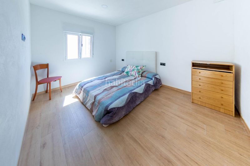 Foto ec95c69b-08a1-471d-ba46-57fd22125b2b. Casa amb aparcament a Deltebre