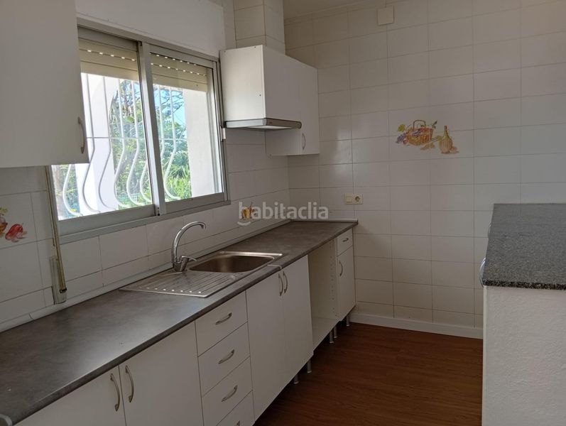 Foto 38961498-5b06-475d-9224-52a4558e9a7e. Xalet amb aparcament a Alcanar