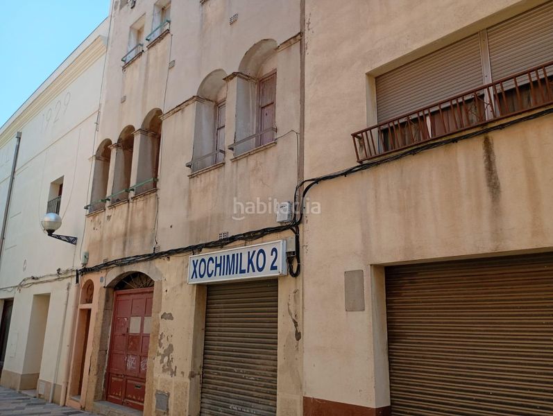 Foto f04aef42-4965-47e3-8ad3-b833d3aa6760. Edificio in Vila-seca poble Vila-seca