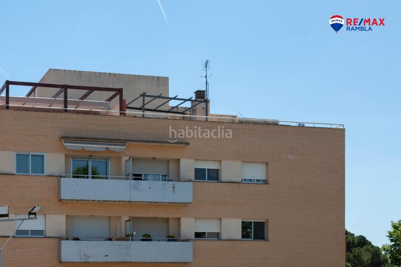 Foto 98fb8cf3-f792-49a2-aa1d-8e72250575f2. Àtic amb calefacció aparcament piscina a Mestral Reus