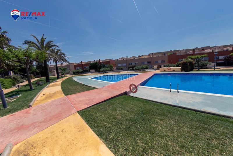 Foto c2e9fb82-aa9f-4478-a22d-eb8b7ed8b7c6. Àtic amb calefacció aparcament piscina a Mestral Reus