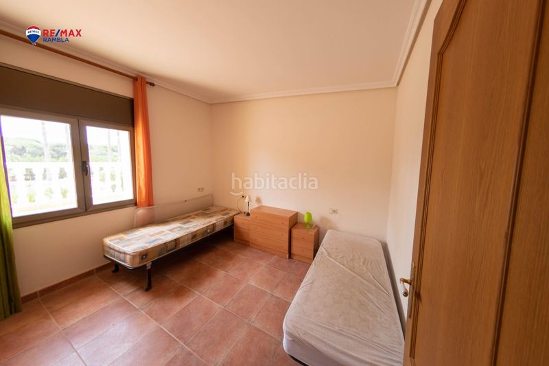 Foto 40054779-5094-494d-b481-36c56550a3c0. Xalet amb aparcament a Valls