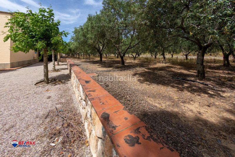 Foto d0f42bae-7781-4d8a-bf31-4881992833b3. Xalet amb aparcament a Valls