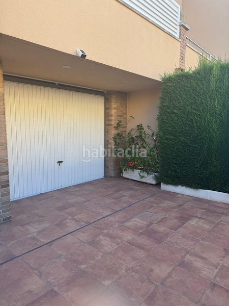 Foto 99cbba66-a4ce-4946-8ada-6e7071483262. Casa adossada amb calefacció aparcament piscina a Vendrell (El)