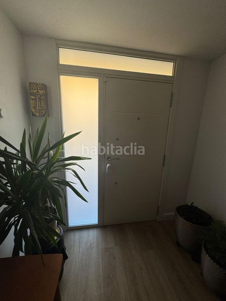 Foto aaf40c5d-906f-4e00-8fe1-006644f2c7ea. Casa adossada amb calefacció aparcament piscina a Vendrell (El)